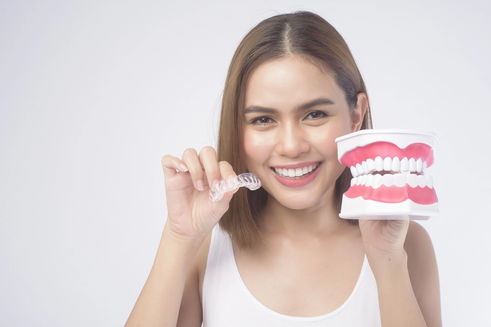 Advantages of Invisalign for Crossbite Correction